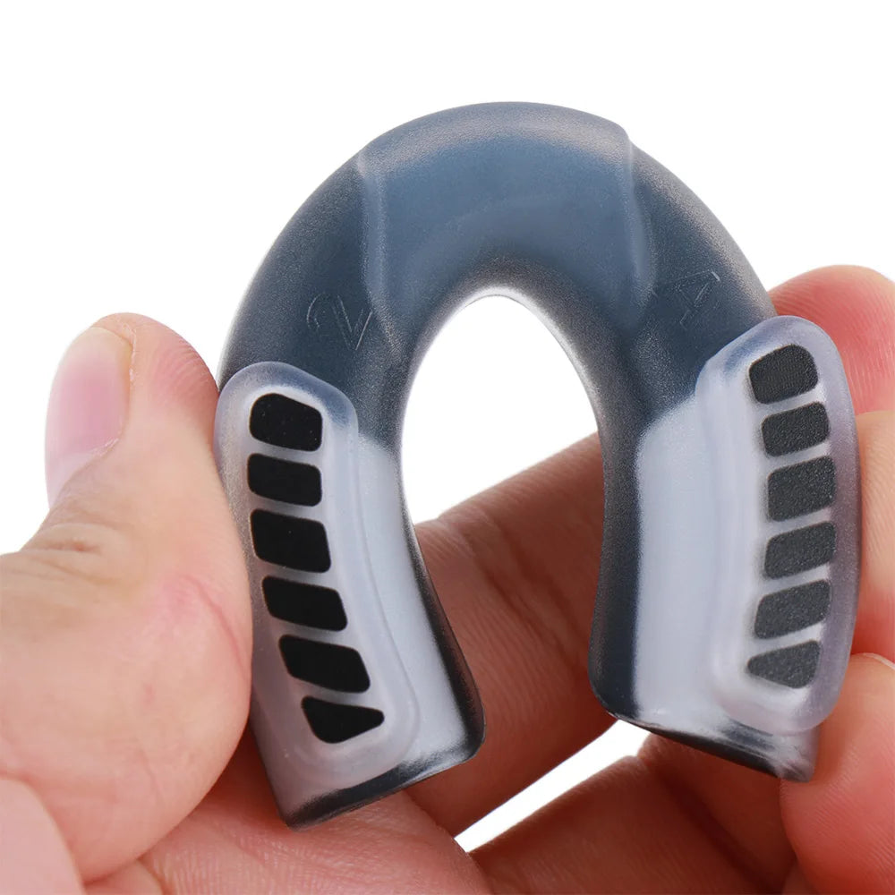 1Pcs Tooth Protector Boxing Mouthguard Brace Boxing Tooth Protector Tooth Guard Sports Brace Orthodontic Appliance Trainer